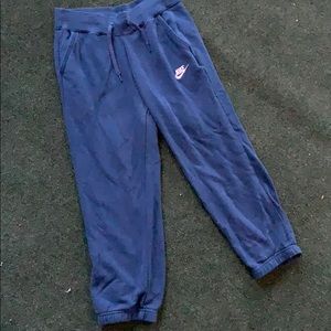 NIKE capri sweatpants